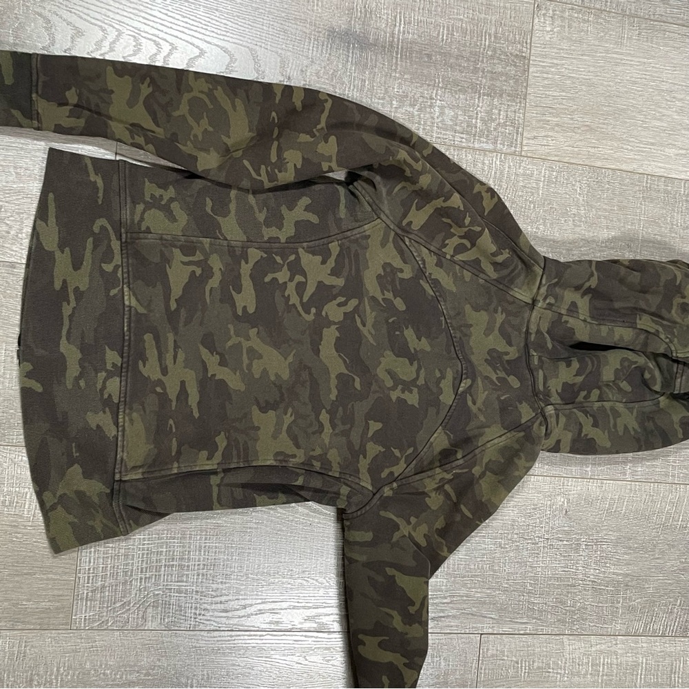 Lululemon Scuba Hoodie size 6 Camo - Picture 7 of 8